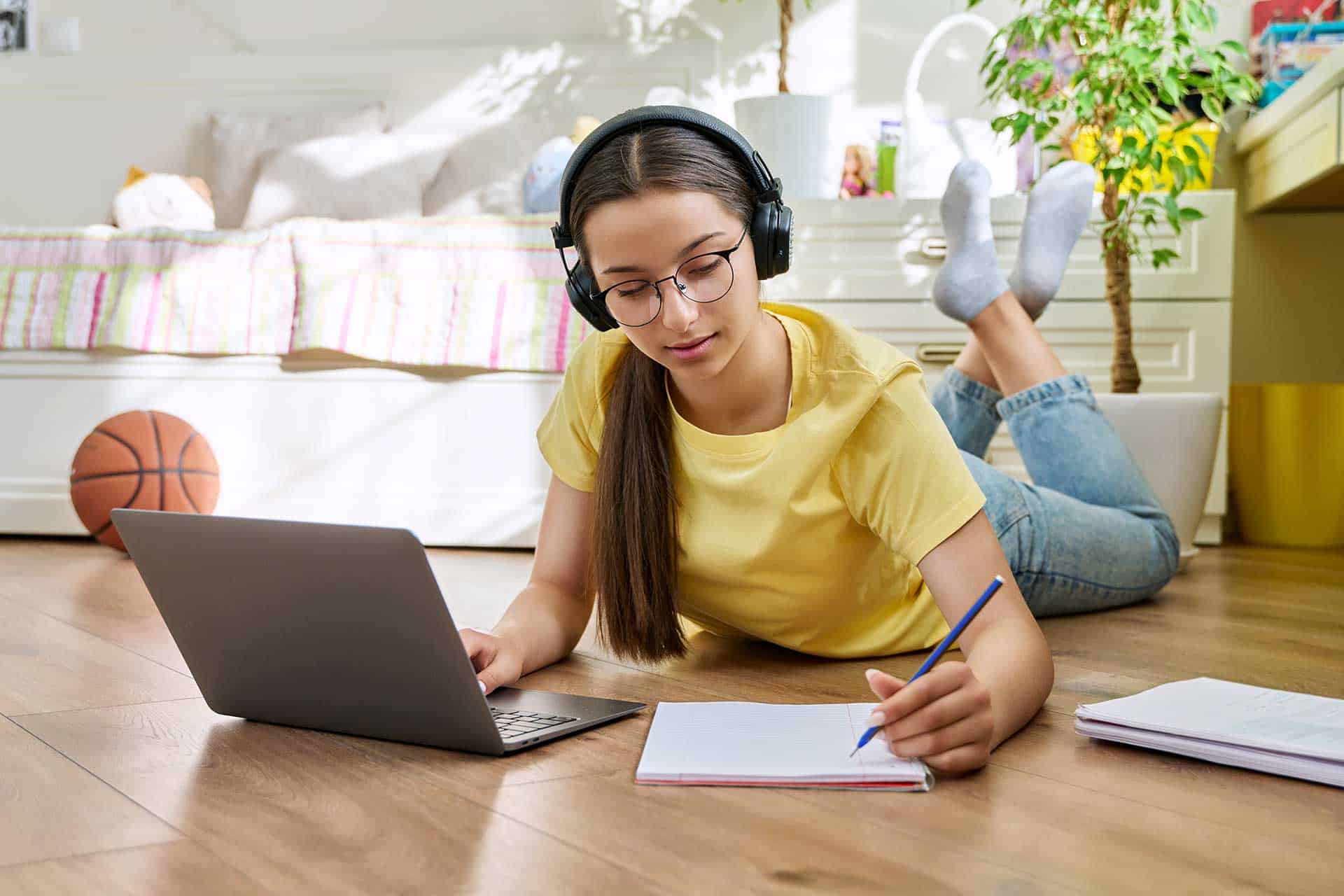 Why We Are the Best Online School?